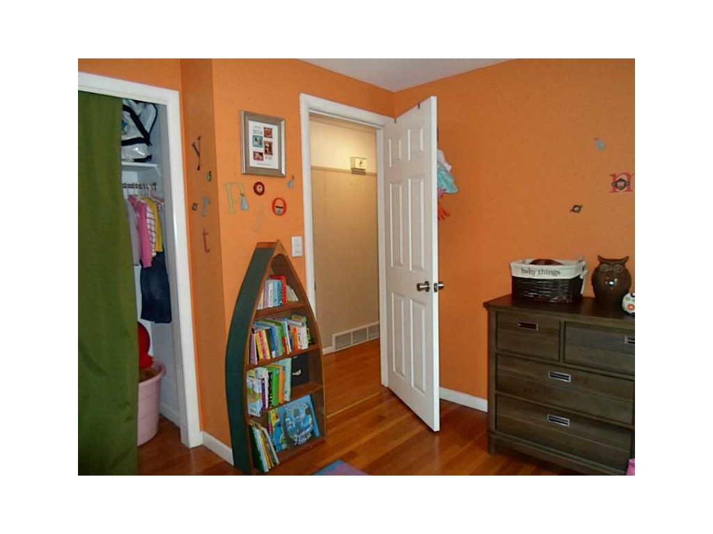 61 Adrian St, Warwick, RI 02886 photo 17