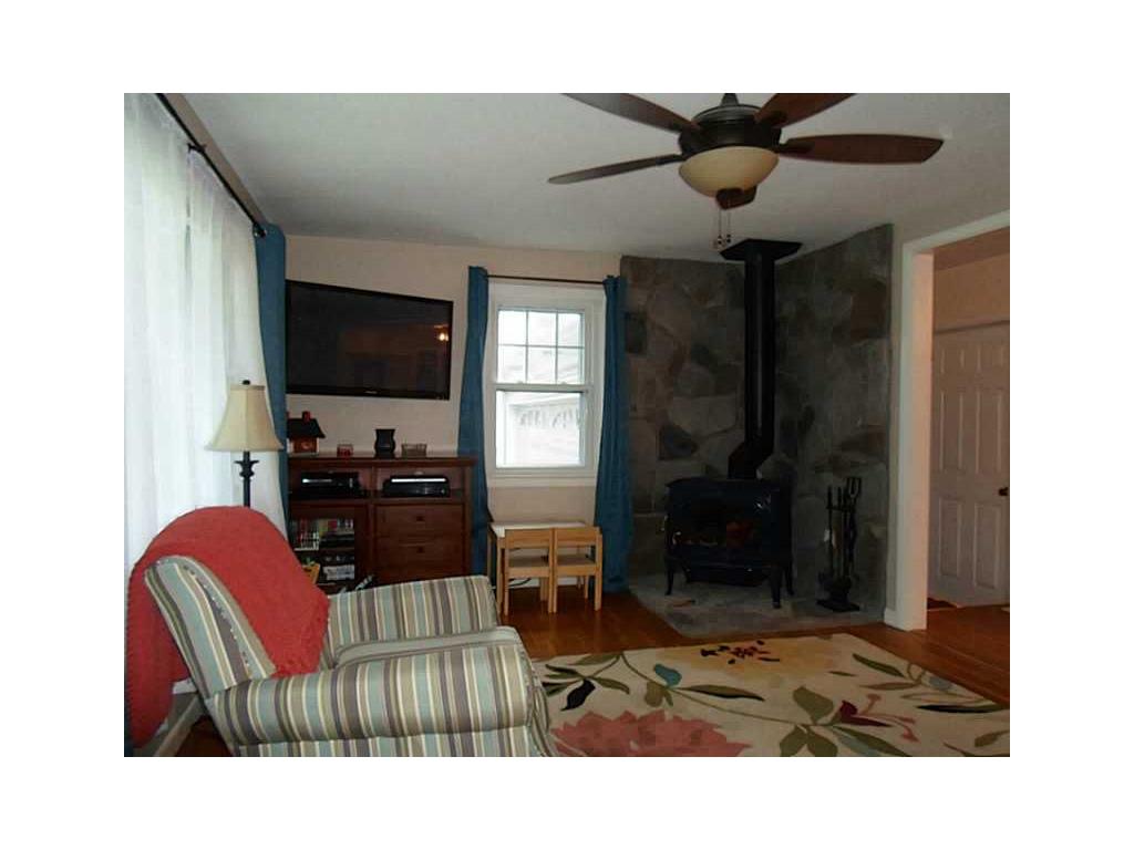 61 Adrian St, Warwick, RI 02886 photo 13