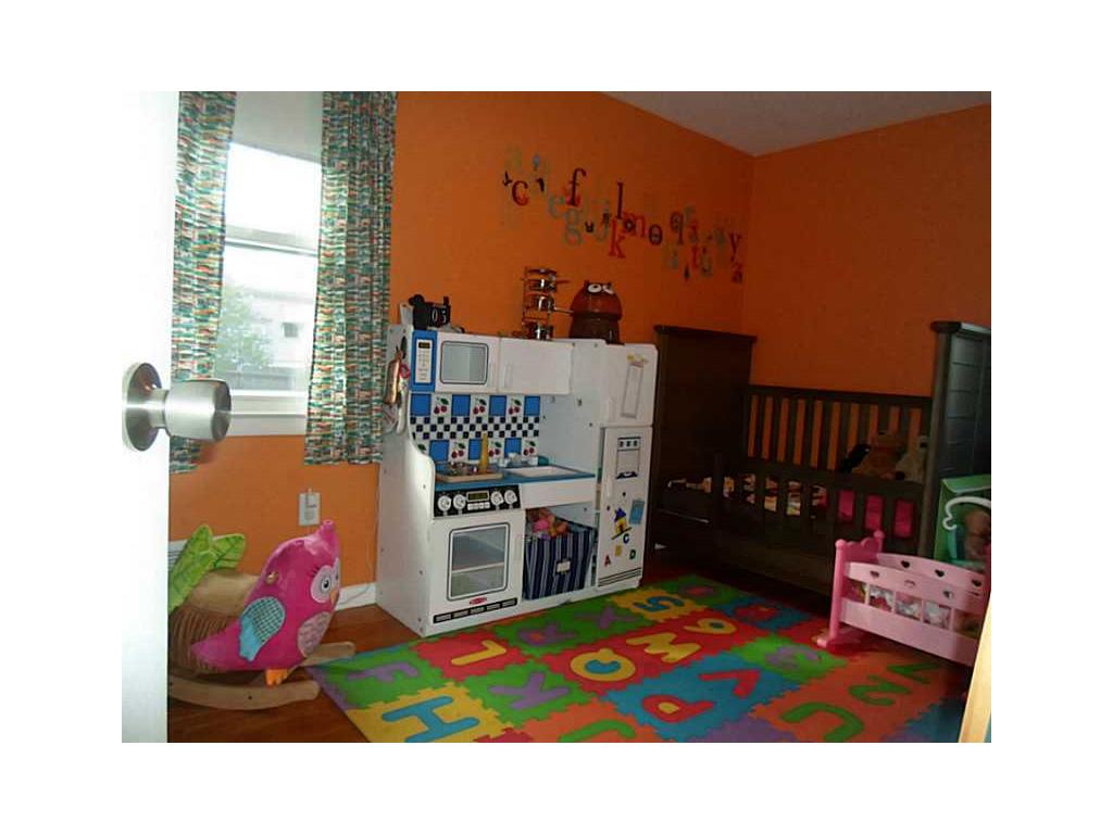 61 Adrian St, Warwick, RI 02886 photo 16