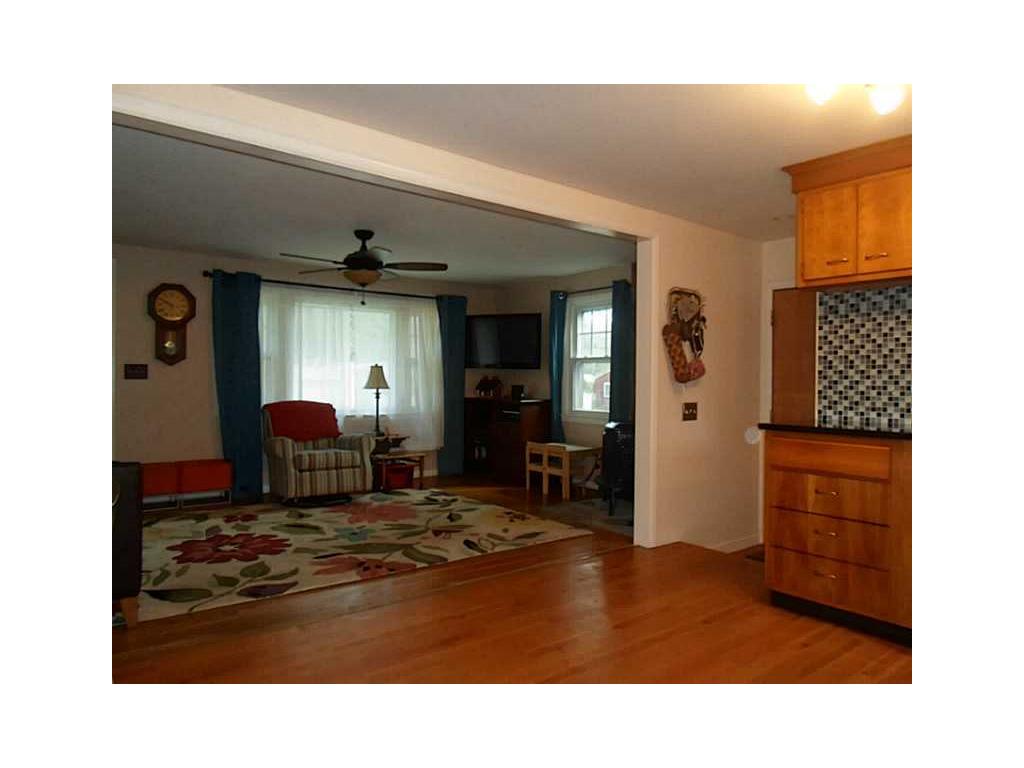 61 Adrian St, Warwick, RI 02886 photo 14