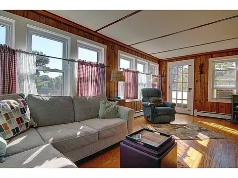 150 Vernon St, Warwick, RI 02889 photo 12