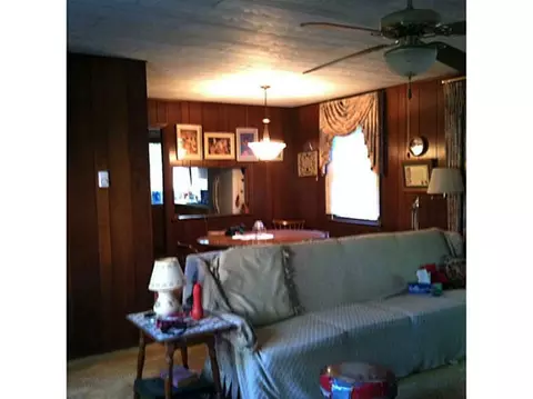101 Hess Ave, Warwick, RI 02889 photo 4