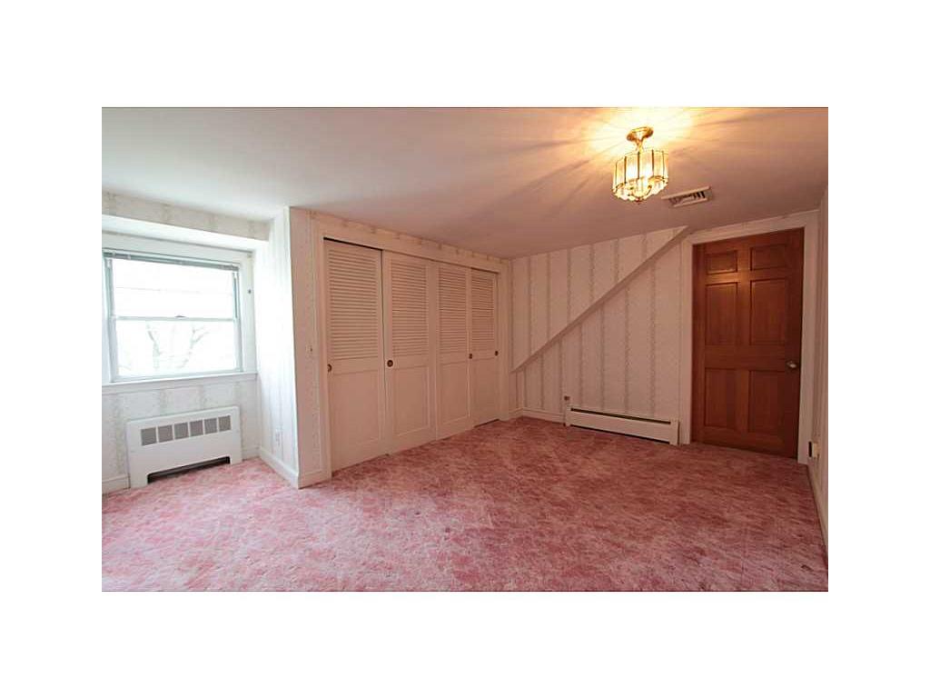 25 Silver Spring Ave, Riverside, RI 02915 photo 14