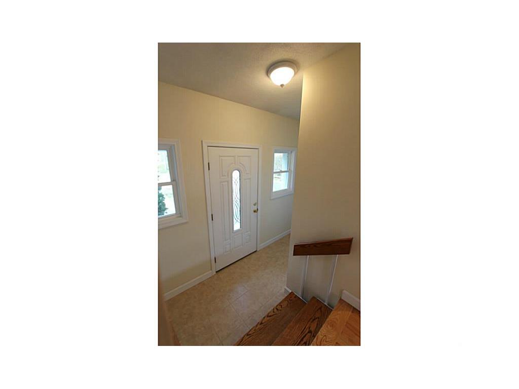25 Silver Spring Ave, Riverside, RI 02915 photo 3
