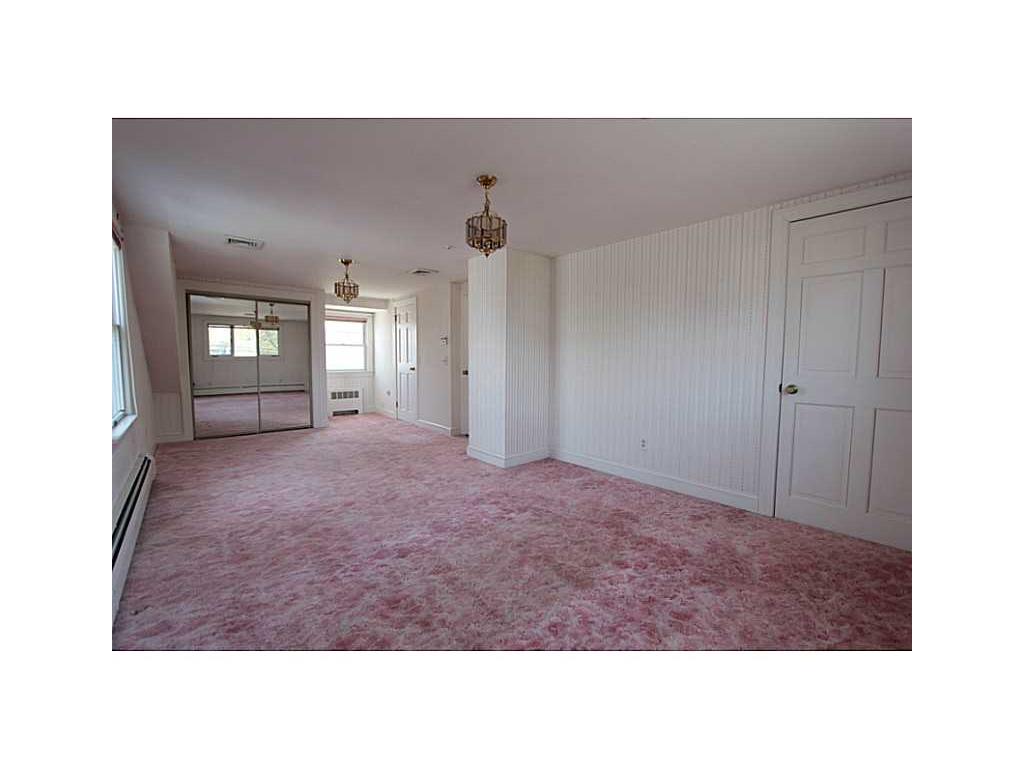 25 Silver Spring Ave, Riverside, RI 02915 photo 19