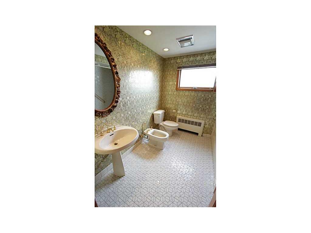 25 Silver Spring Ave, Riverside, RI 02915 photo 13
