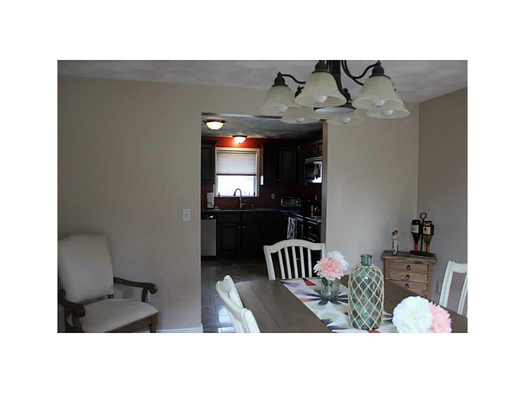 11 Thomas St, Warwick, RI 02886 photo 10