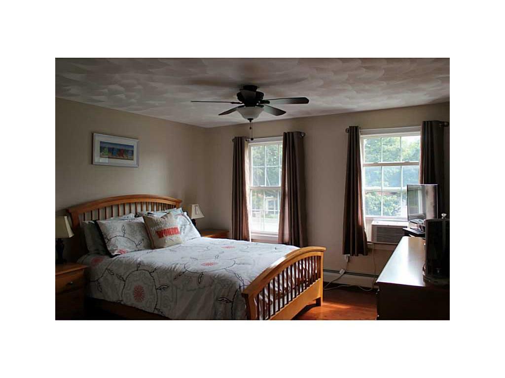 11 Thomas St, Warwick, RI 02886 photo 13