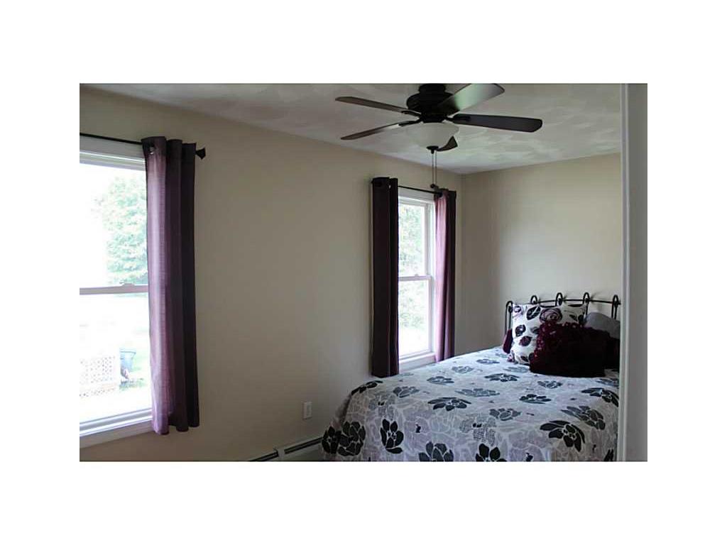 11 Thomas St, Warwick, RI 02886 photo 16