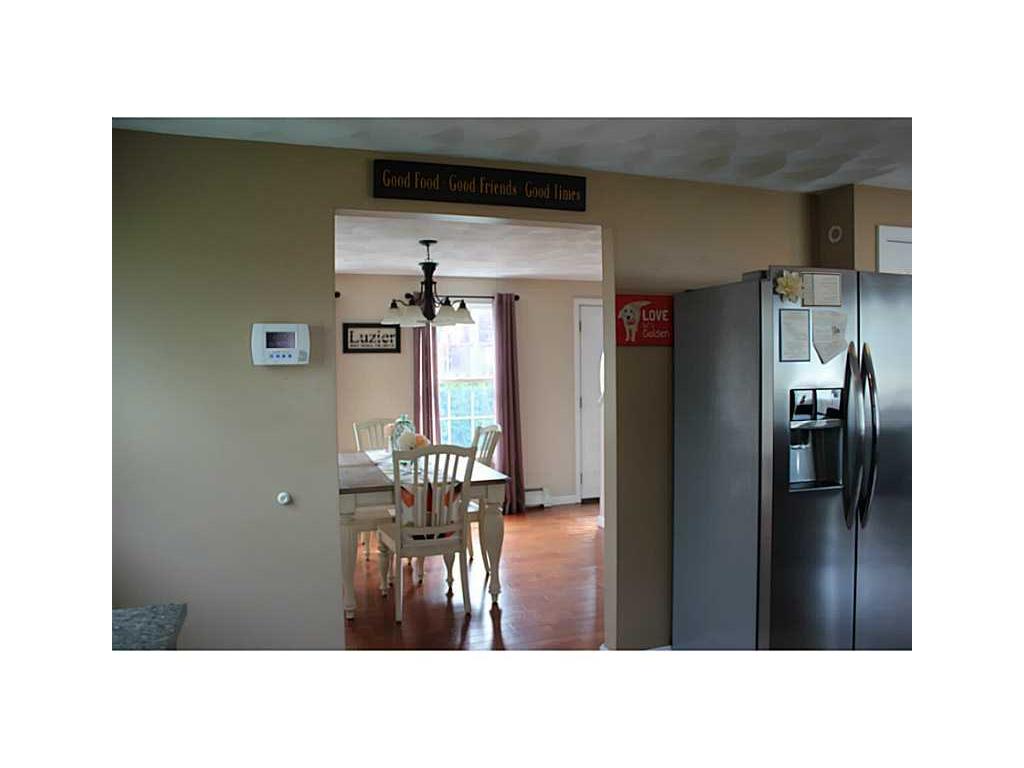 11 Thomas St, Warwick, RI 02886 photo 8