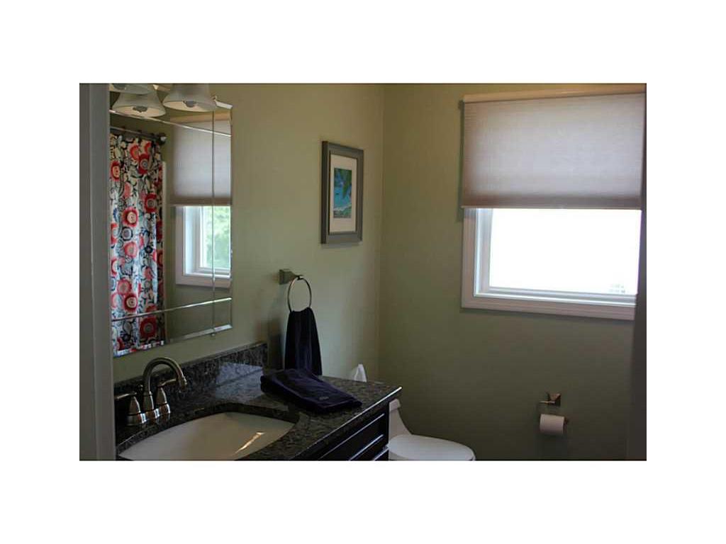 11 Thomas St, Warwick, RI 02886 photo 18