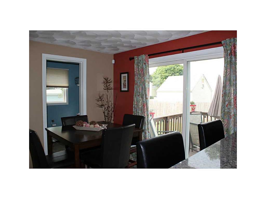 11 Thomas St, Warwick, RI 02886 photo 4