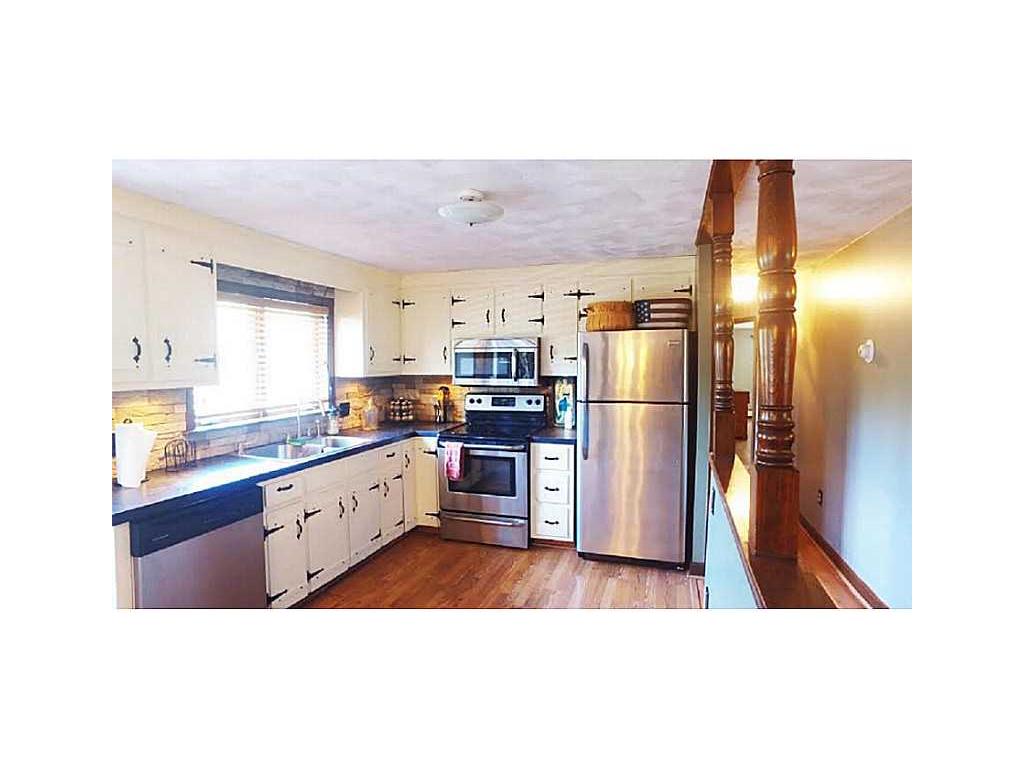 134 E Killingly Rd, Foster, RI 02825 photo 5