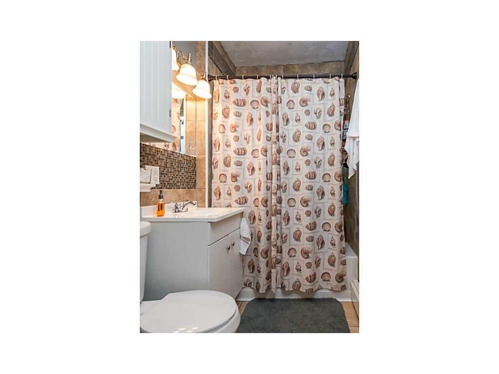 284 Orchard St, Woonsocket, RI 02895 photo 20