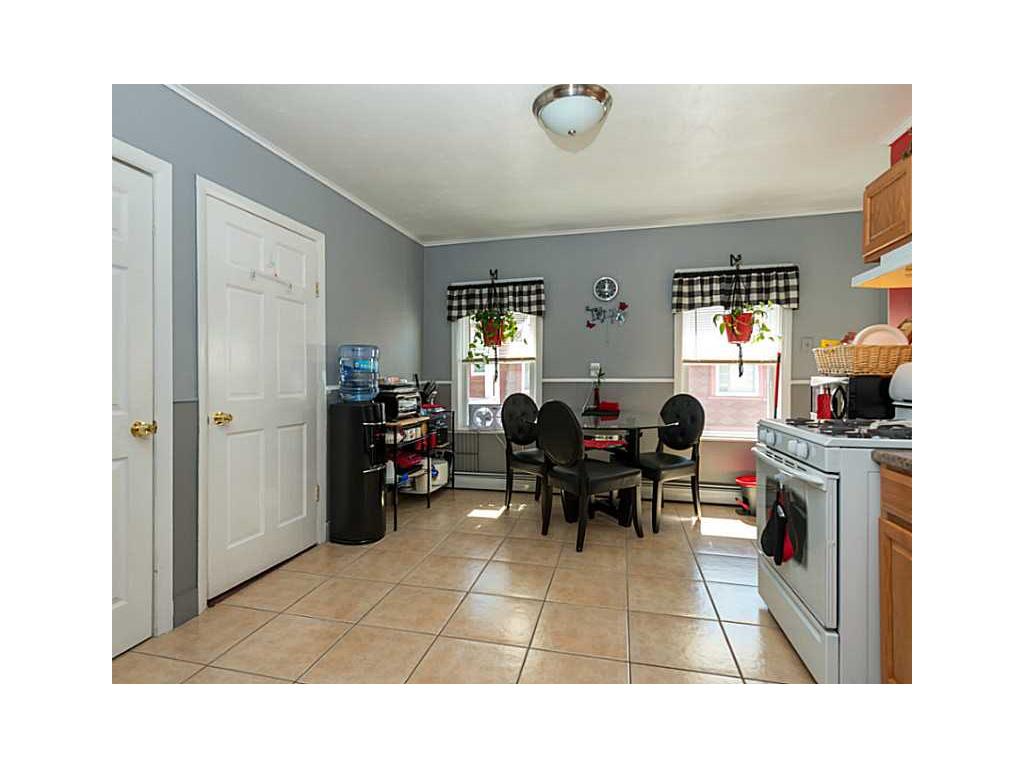 284 Orchard St, Woonsocket, RI 02895 photo 17