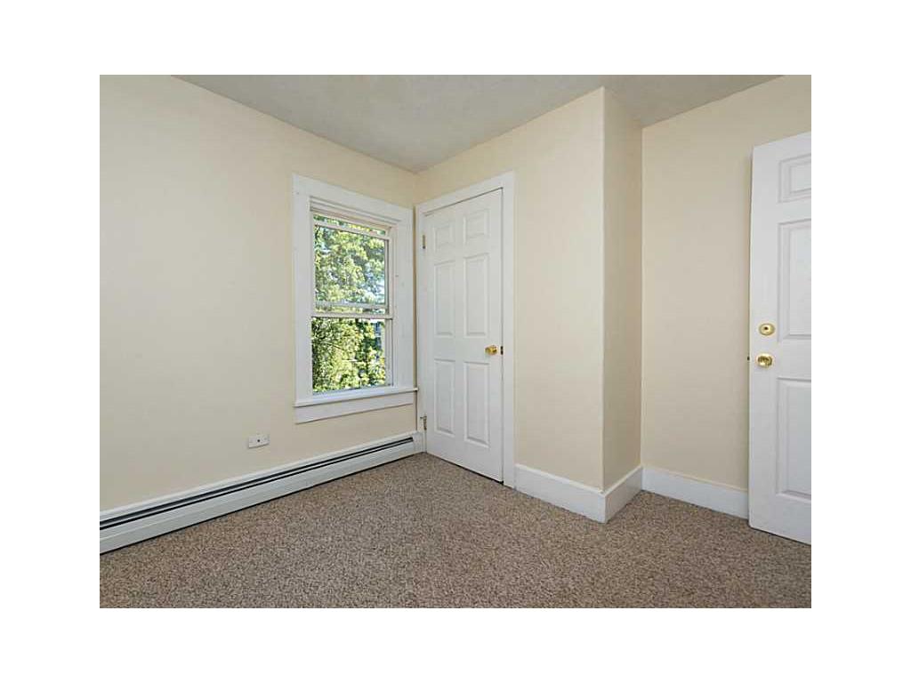 284 Orchard St, Woonsocket, RI 02895 photo 8