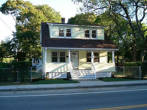 360 Post Rd, Warwick, RI 02888 photo 2