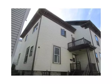 22 Grove St, Woonsocket, RI 02895 photo 3