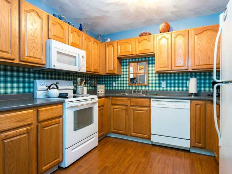 26 Devlin Cir, Blackstone, MA 01504 photo 5