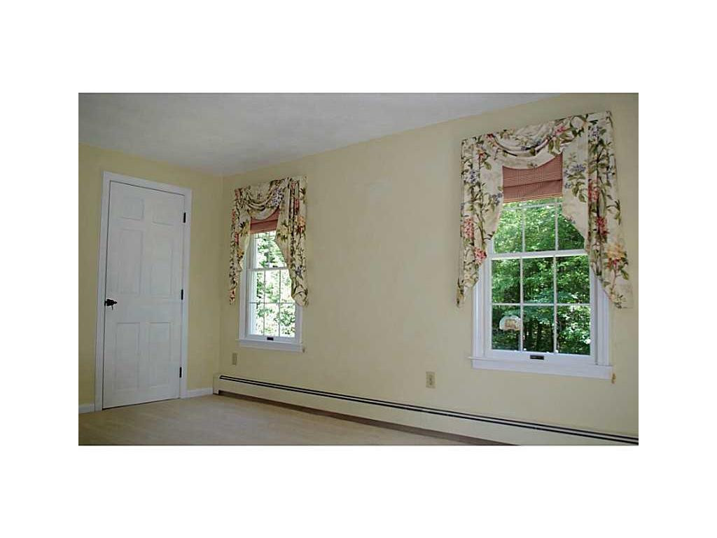 115 Lantern Ln, Exeter, RI 02822 photo 10