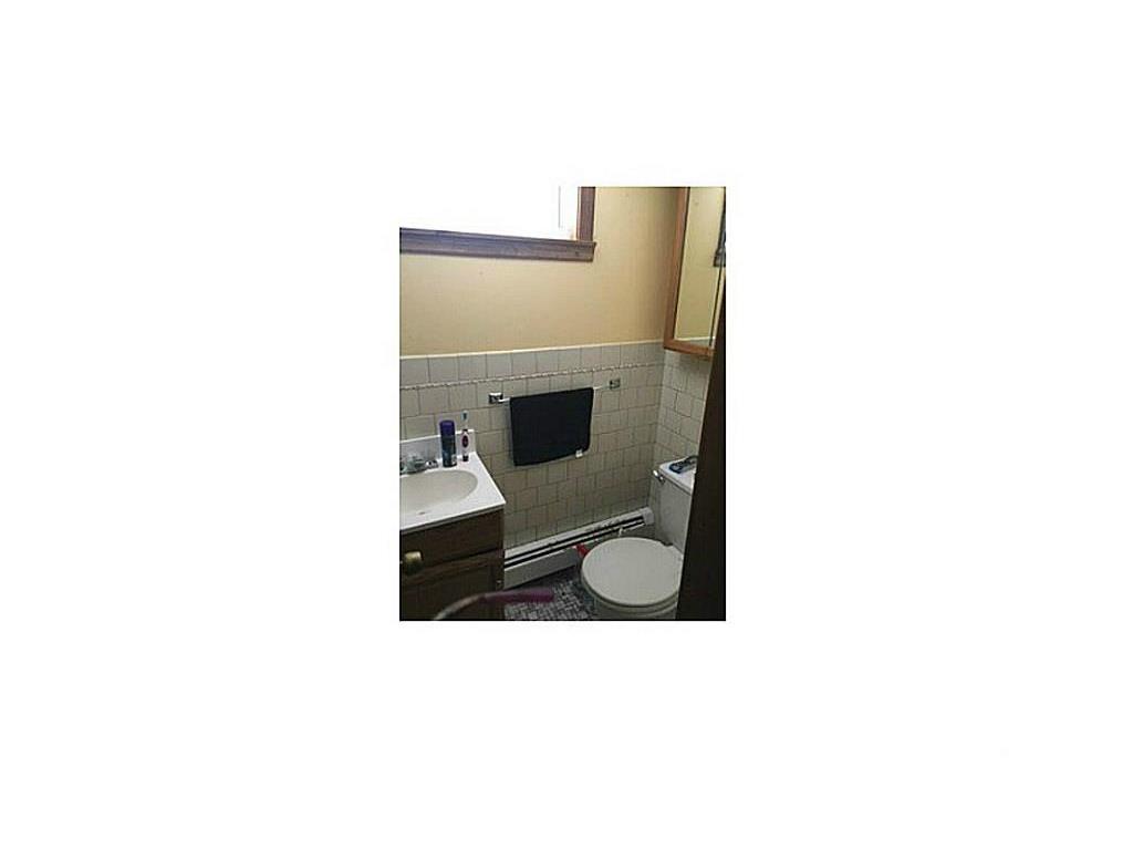 76 Northup St, Warwick, RI 02889 photo 5