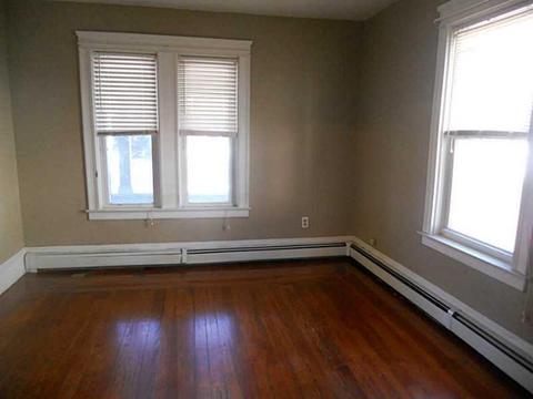 612 Providence St, Woonsocket, RI 02895 photo 10