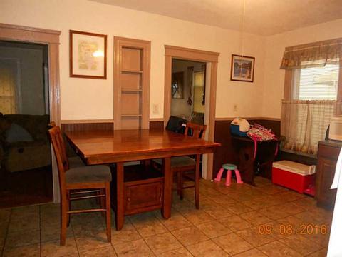 612 Providence St, Woonsocket, RI 02895 photo 4