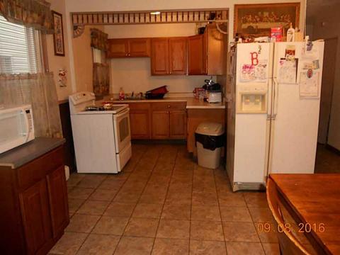 612 Providence St, Woonsocket, RI 02895 photo 3