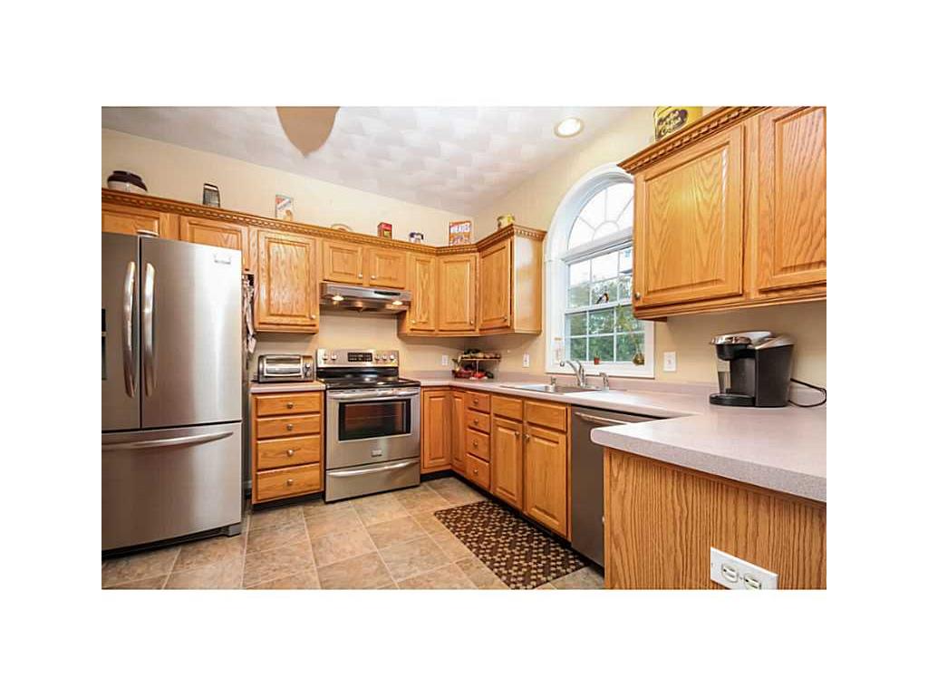 39 Fieldstone Dr, Coventry, RI 02816 photo 11