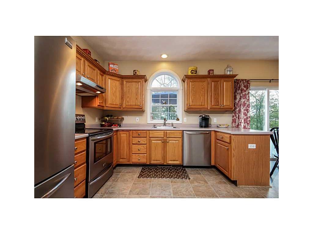 39 Fieldstone Dr, Coventry, RI 02816 photo 12