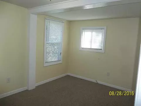 79 Uncas St, Warwick, RI 02889 photo 6