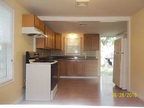 79 Uncas St, Warwick, RI 02889 photo 8