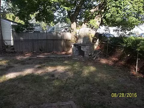 79 Uncas St, Warwick, RI 02889 photo 11