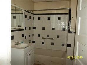 73 Hope St, Woonsocket, RI 02895 photo 6