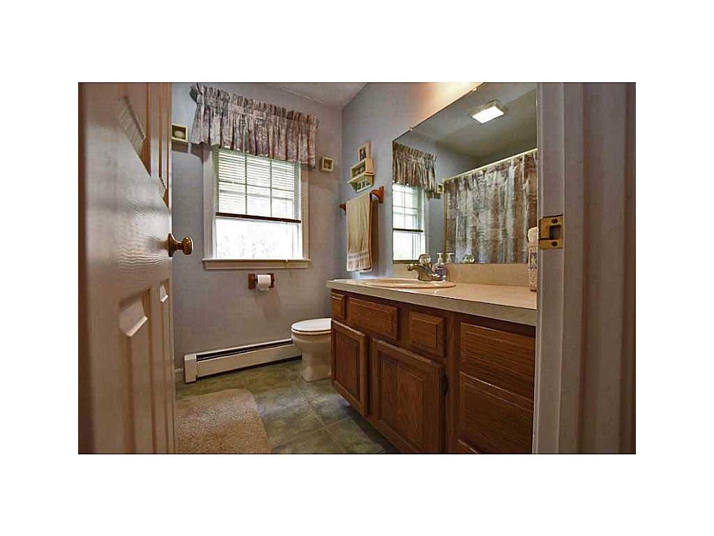38 Springbrook Rd #A, Westerly, RI 02891 photo 10