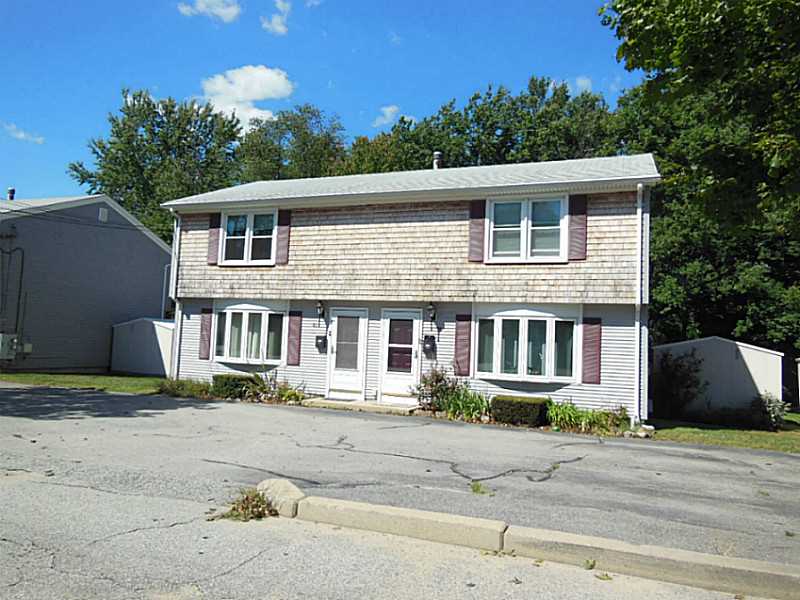 61 Reed St, Warwick, RI 02886 photo 2