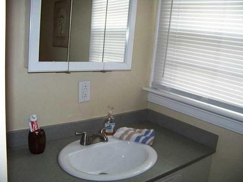 165 Saint Agnes Ave, Woonsocket, RI 02895 photo 17