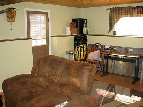 19 Calhoun Ave, Warwick, RI 02886 photo 11