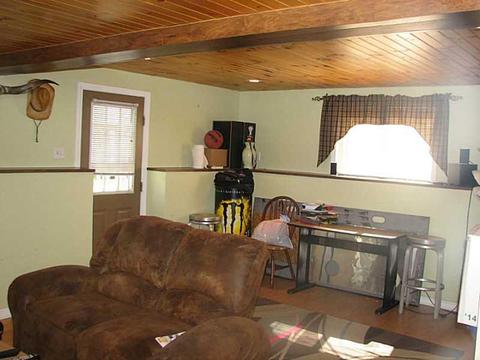 19 Calhoun Ave, Warwick, RI 02886 photo 9