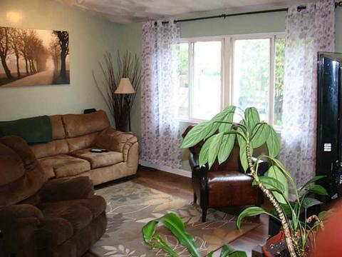 19 Calhoun Ave, Warwick, RI 02886 photo 5