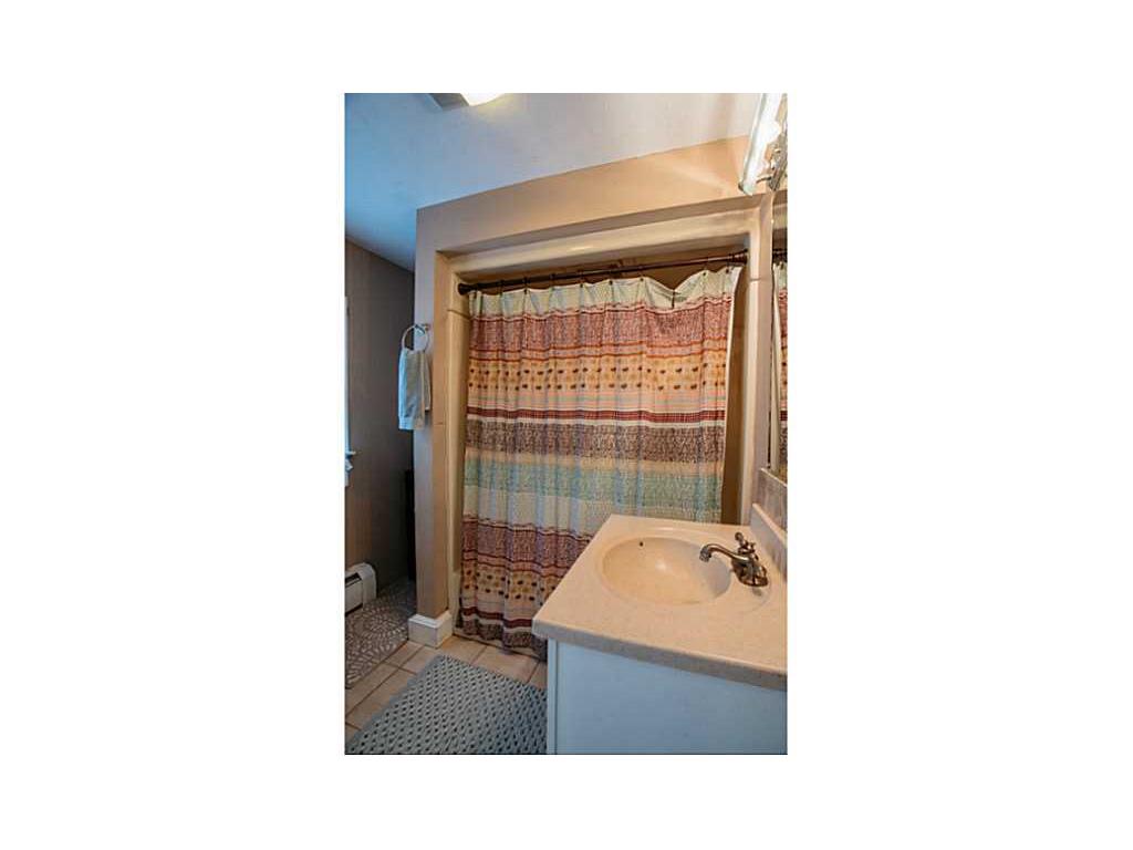 90 Surf Ave, Warwick, RI 02889 photo 6