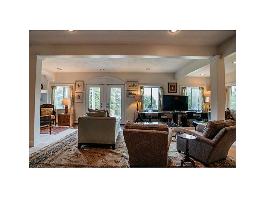 90 Surf Ave, Warwick, RI 02889 photo 10