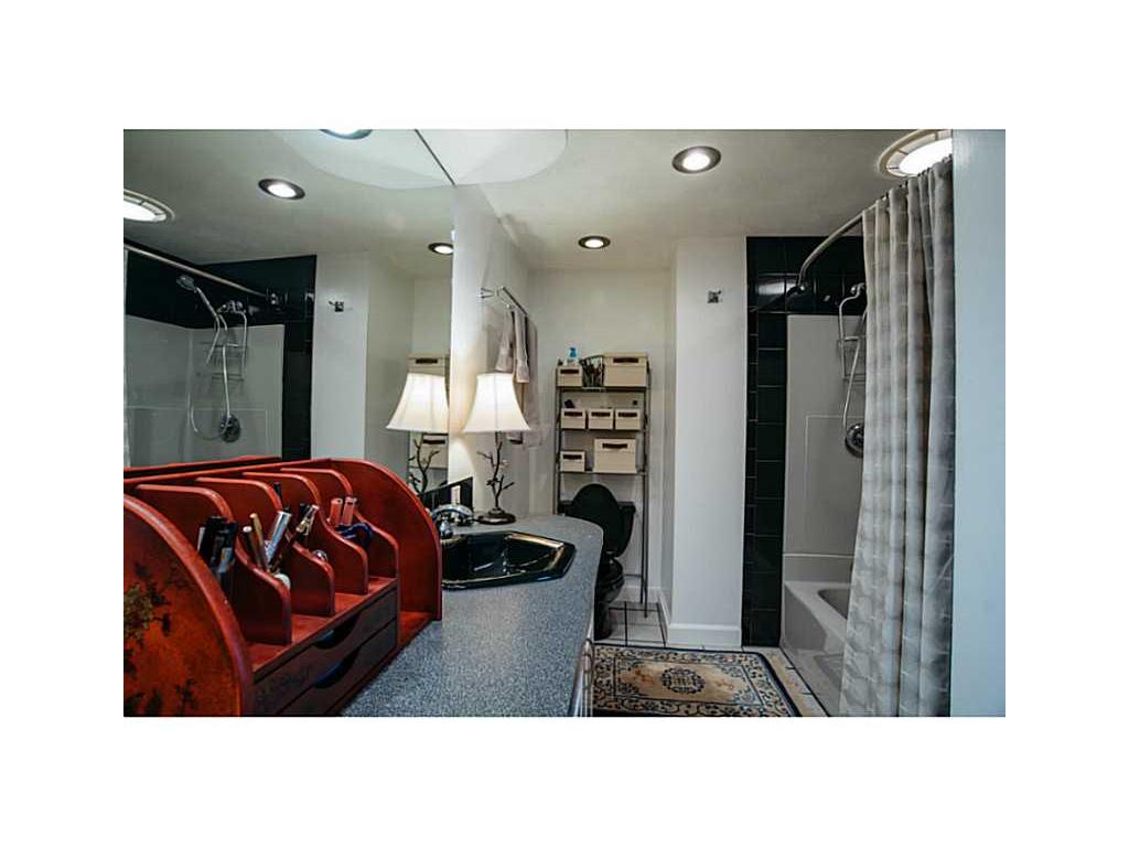 90 Surf Ave, Warwick, RI 02889 photo 16