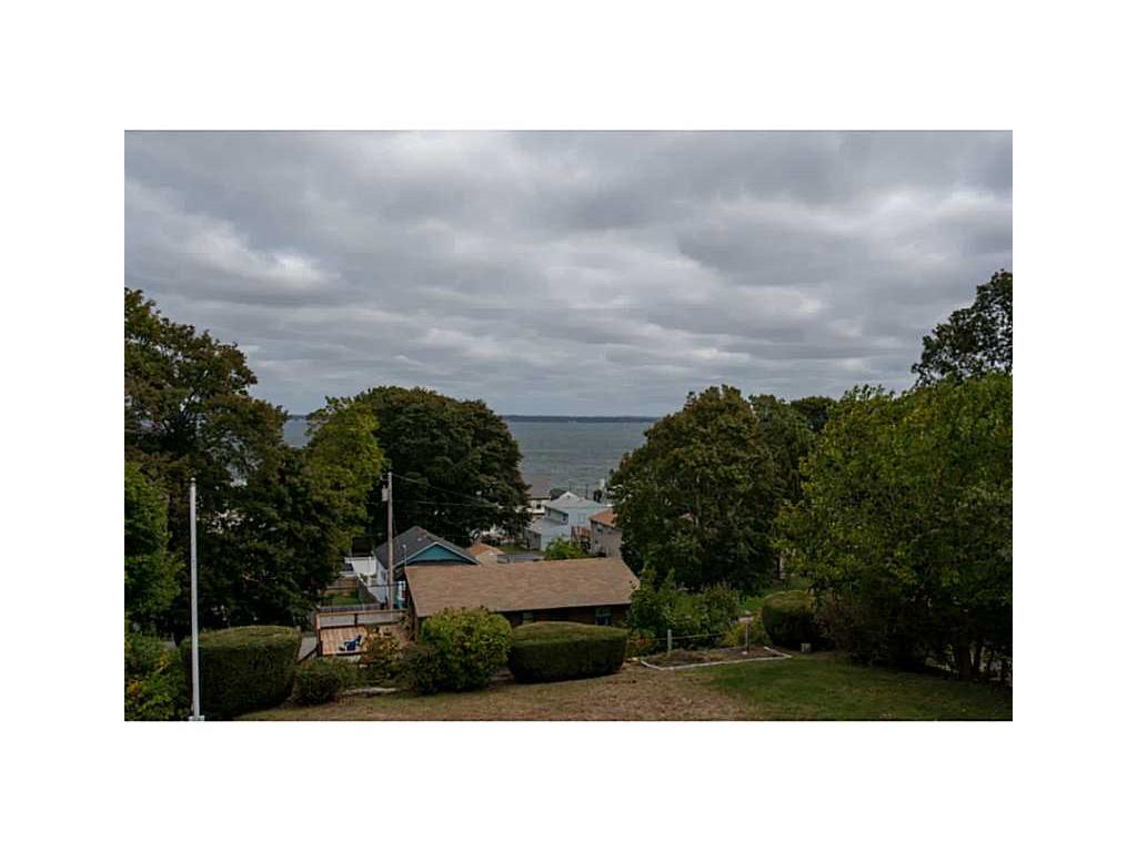 90 Surf Ave, Warwick, RI 02889 photo 18