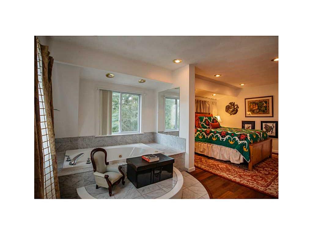 90 Surf Ave, Warwick, RI 02889 photo 15