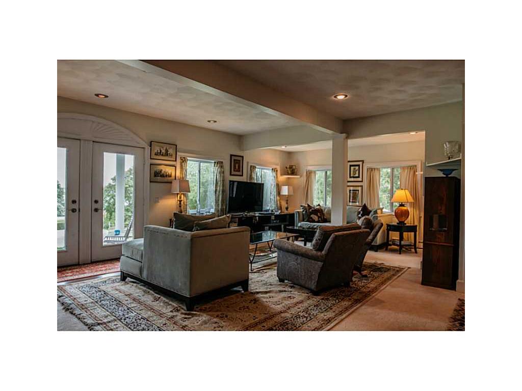 90 Surf Ave, Warwick, RI 02889 photo 11