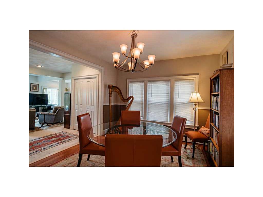 90 Surf Ave, Warwick, RI 02889 photo 8