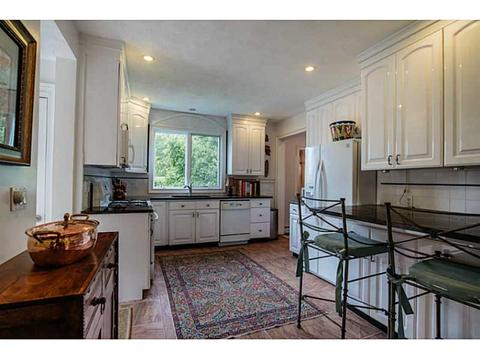 90 Surf Ave, Warwick, RI 02889 photo 5
