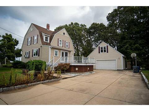 90 Surf Ave, Warwick, RI 02889 photo 4