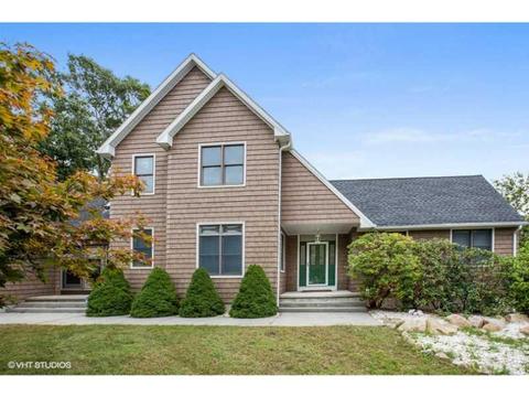 4 Seacrest Dr, Westerly, RI 02891 photo 1